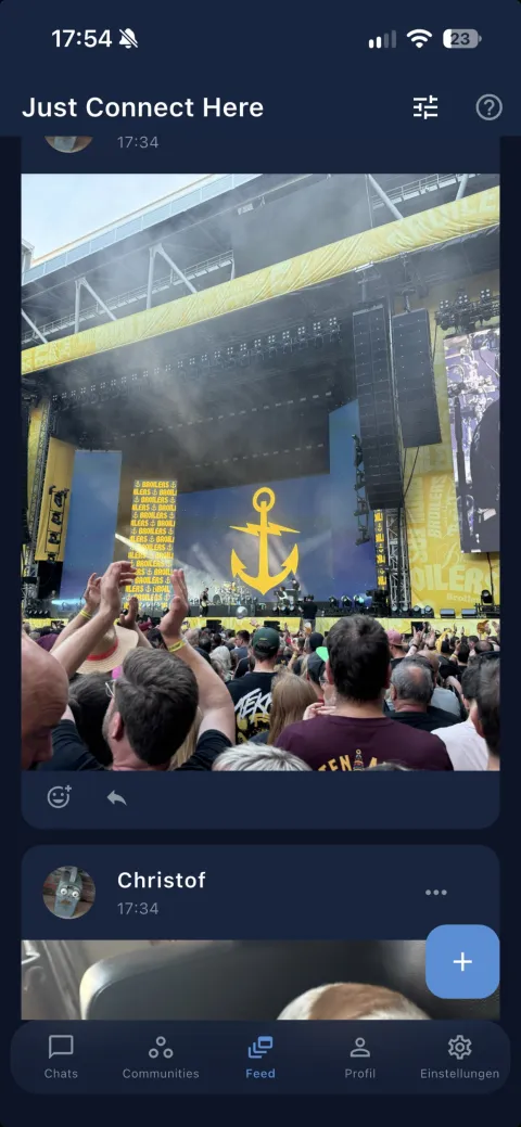 Der Feed mit Fotos von Kontakten
